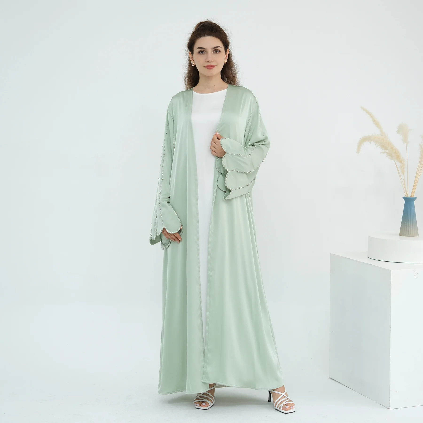 

Women Beads Abaya Muslim Full Sleeve Open Kimono Front Abayas Middle Eastern Kaftans Jalabiya Arabian Islamic Maxi Dresses Robe