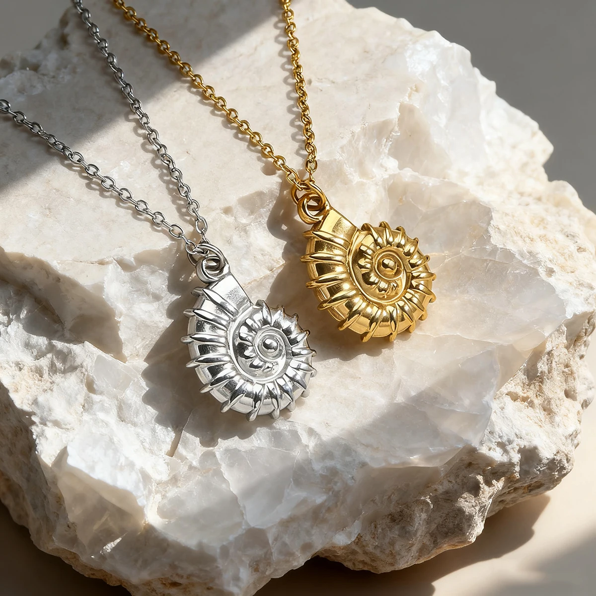 

SOVOB Minimalist Seashell Stainless Steel Pendant Necklace For Fashionable Women's Choker Handmade DIY Jewelry Accessories Gifts