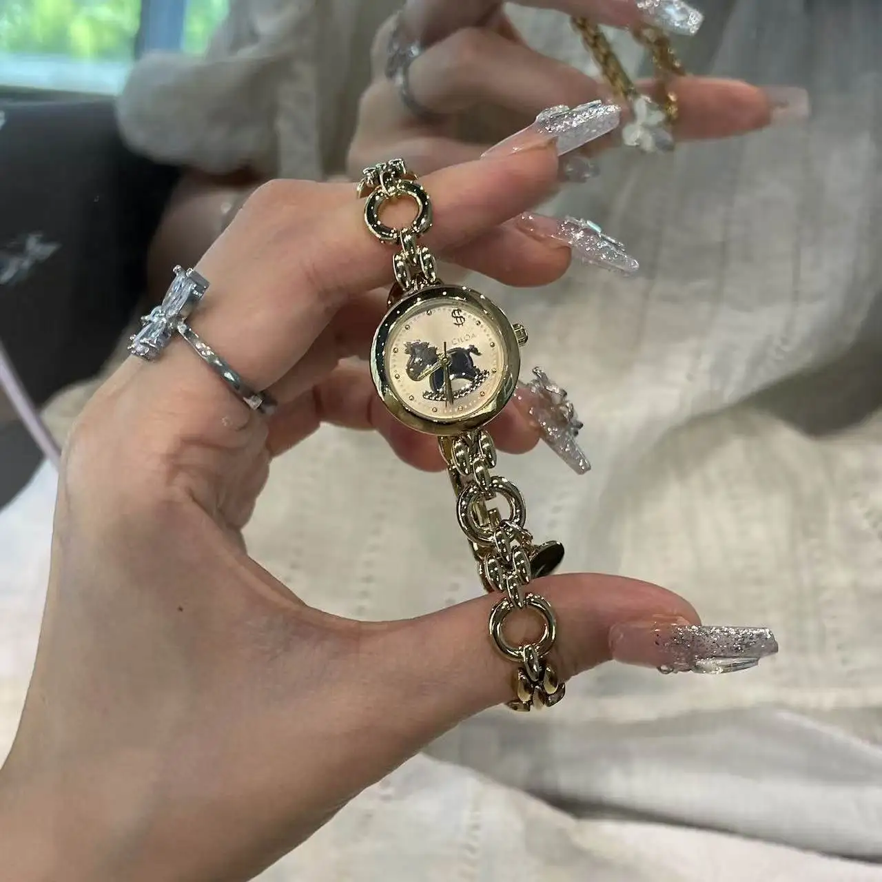 CILOA Womens Round Horse Dial Watch Gold Silver Two Tone Chain Bracelet With Dollar Charm Fashion Quartz Wristwatch