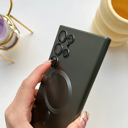 Custodie e coperture per telefoni cellulari