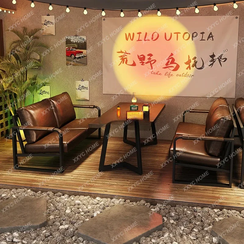 A  Camping style bar Solid wood tables and chairs Clear bar Industrial style card seat