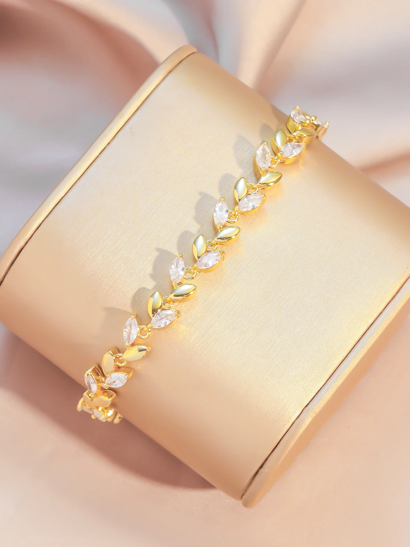 Thumbnail 4 - #57 Best Jewelry Clasps to Buy In 2026