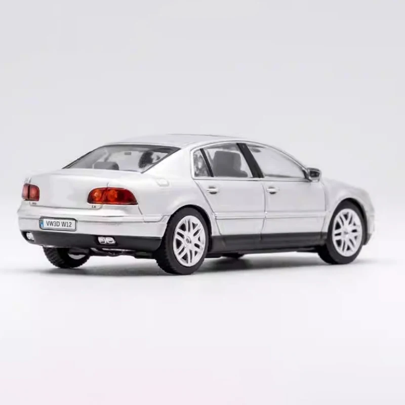 

Diecast 1: 64 Scale Black Silver Metal Finished Car Simulation Car Model Hobby Of Collecting Ornaments And Toys