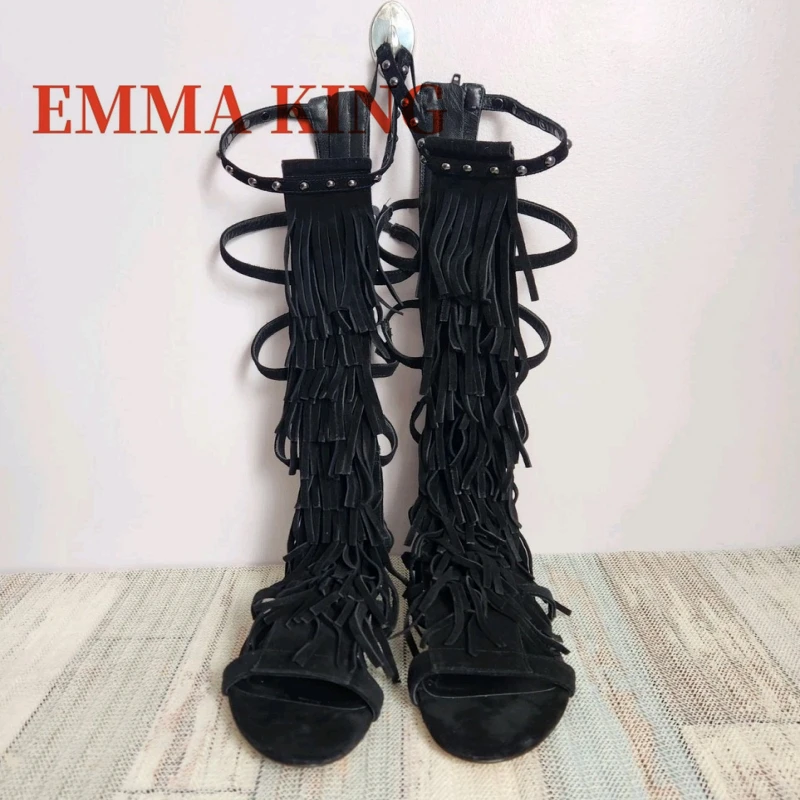 أسود الجلد المدبوغ صنادل طراز جلاديتور المفتوحة تو الصيف مهدب شقة الركبة عالية التمهيد أحذية الشاطئ موضة صندل كاجوال للأحذية النسائية 44