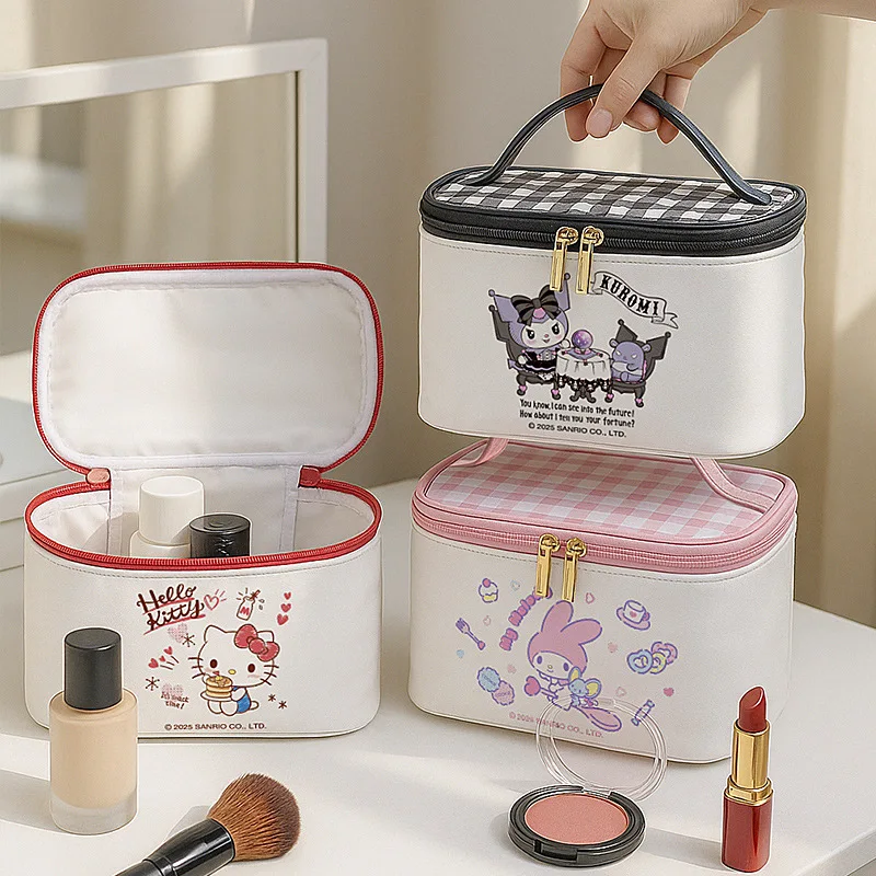 

Косметичка Hello Kitty, мультяшный органайзер для макияжа, портативная сумка для макияжа, большая вместительная сумка-клатч, дорожный набор туалетных принадлежностей