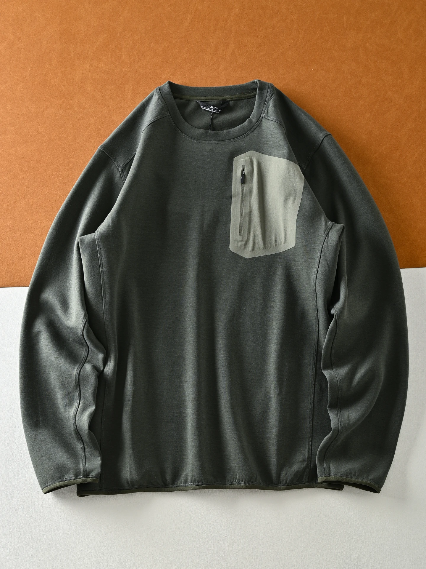 

High-End Air Layer Fabric Hoodie Long Sve Zipper round Ne Base irt for Men Breathable Moisture-ng Casual Sle