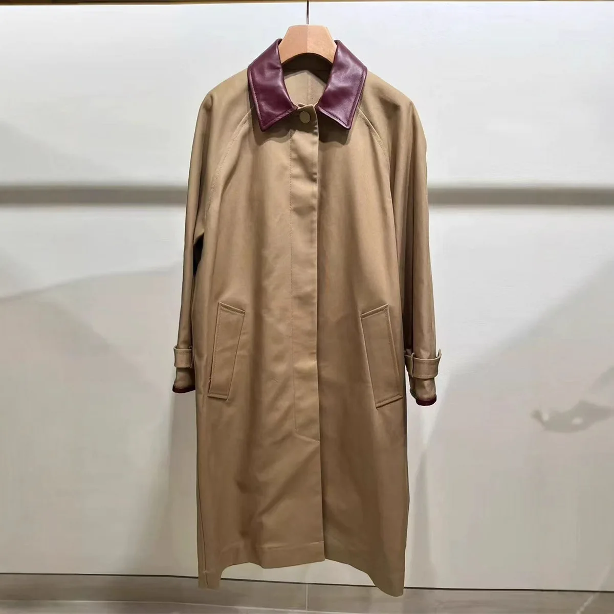 

【Gift Free】2025 Autumn French Niche Faux Leather Contrast Collar Long Trench Coat for Women