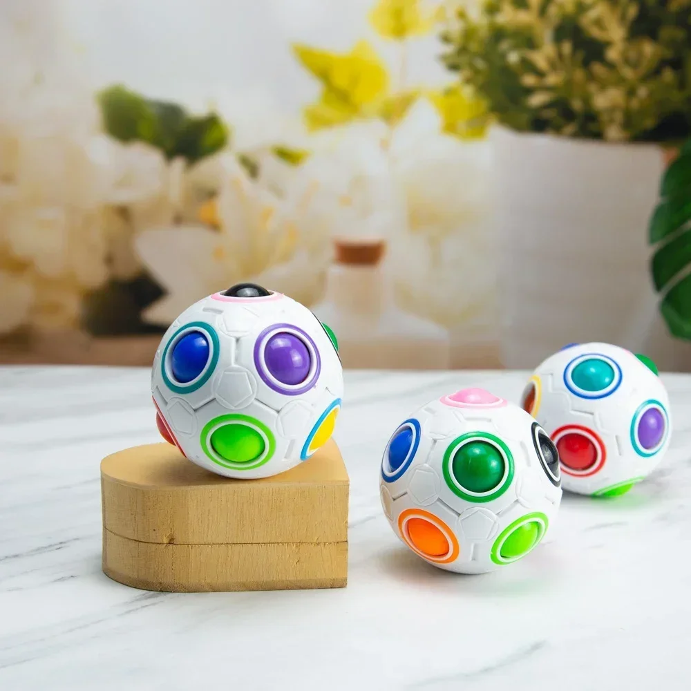 Nieuwe Antistress Magische Regenboog Puzzel Bal Stress Reliever Speelgoed Educatief Speelgoed Leren Speelgoed voor Kinderen Volwassen Grappig Spel Geschenken