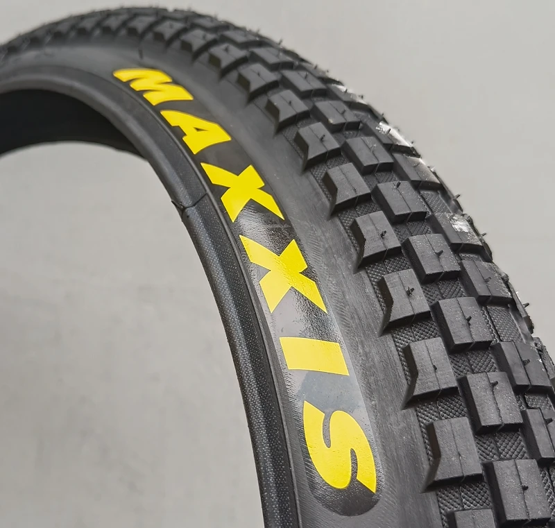 MAXXIS HOLY ROLLER BMX Tire 24 inches 26 inches BMX，Dirt Jump，Pump Track，Urban Bike Tire 24x2.4, 26x2.4