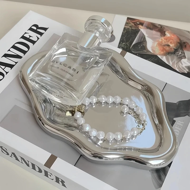 Plateau à bijoux en forme de nuage, plateau décoratif pour bagues, boucles d'oreilles, bracelets et colliers, plateau de vanité en plastique pour la décoration de la chambre des femmes
