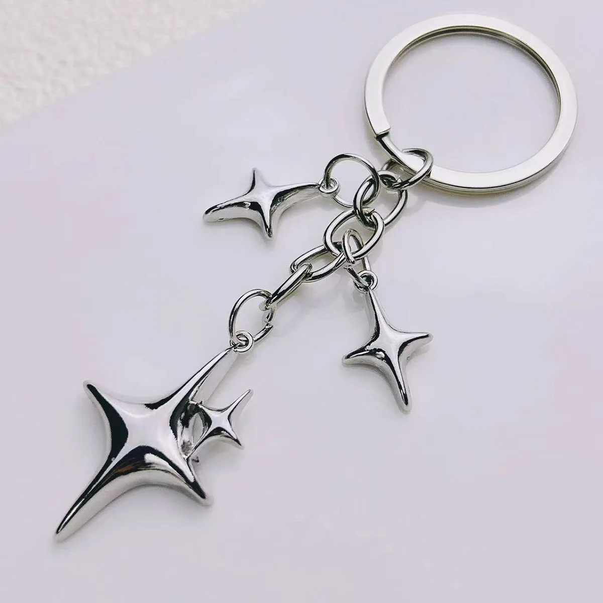 Novo criativo estrela lua oco design de metal chaveiro saco decoração pingente y2k estilo menina quente