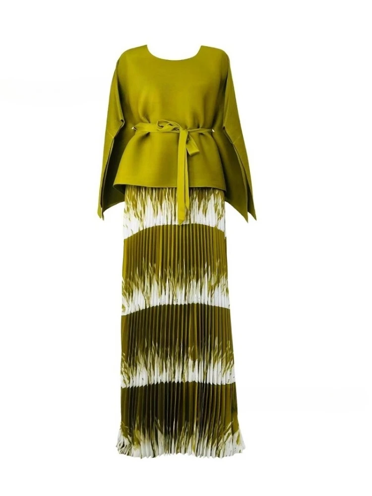 

Miyake Gradual Change Color Suit Women's Pleated Loose Fashion Top Skirt Two-piece Set 2025 Summer New