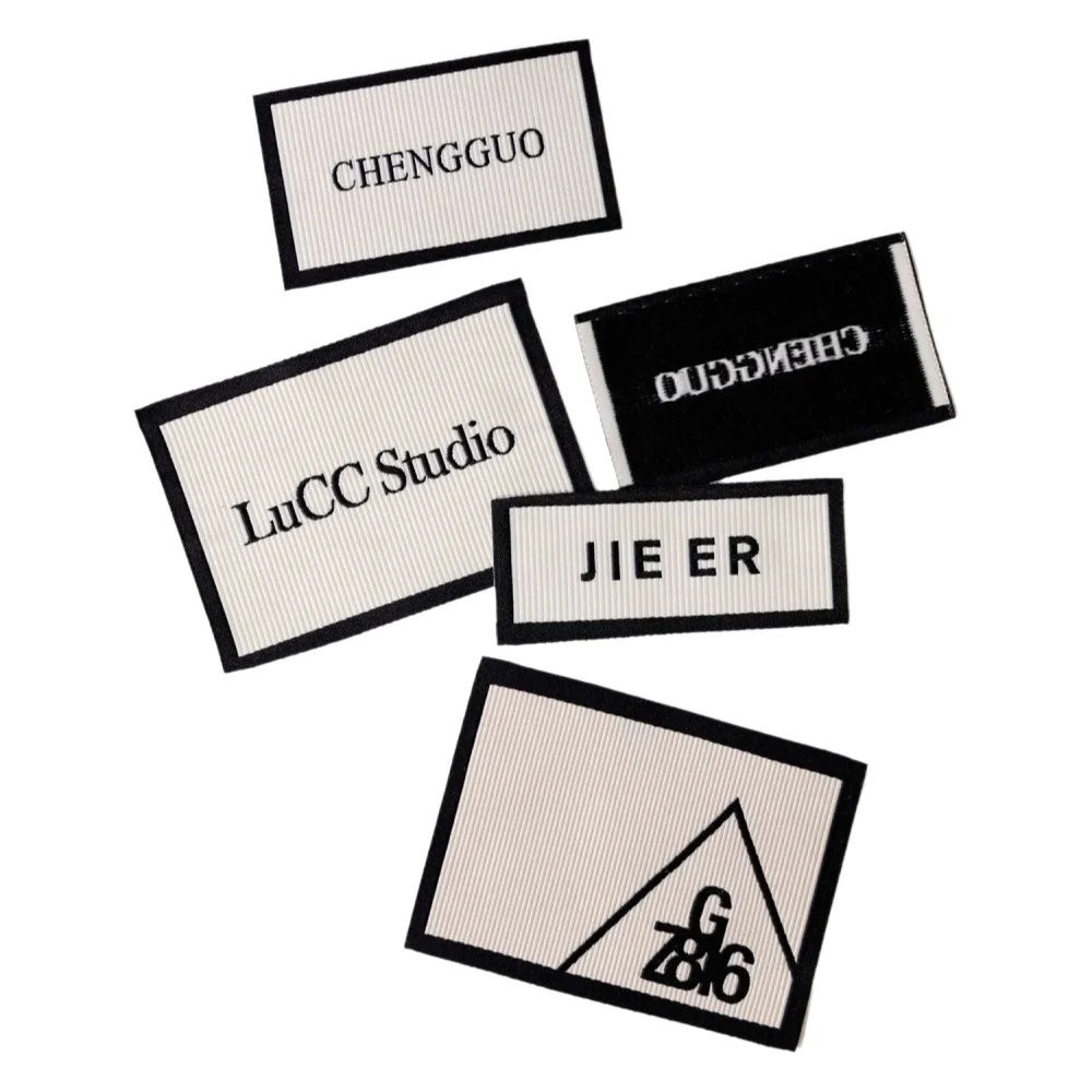 Op maat gemaakte damast geweven labels, stoffen patches voor kleding, naaien, gepersonaliseerde kledingaccessoires 26031603 - afbeelding 2