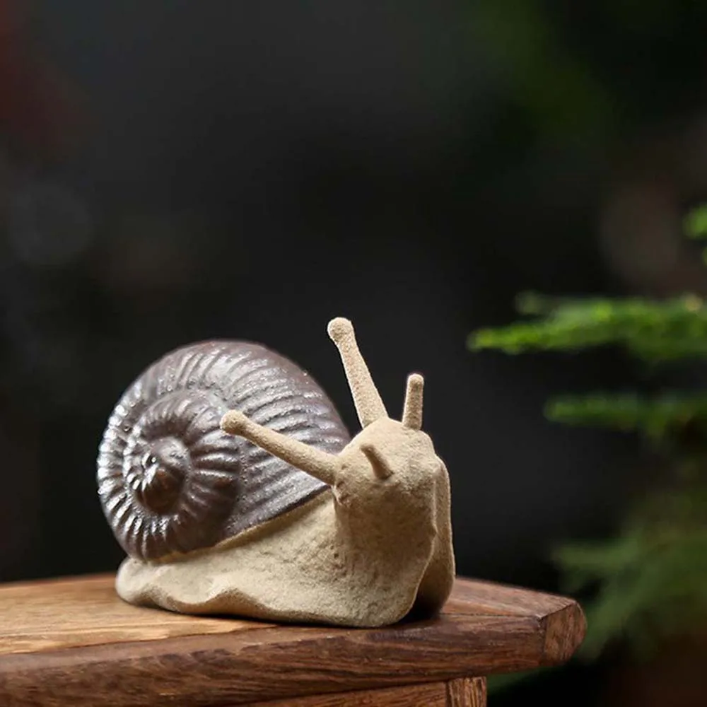 Ceramic Small Snail Figures Funny Miniatures Snail Mini Model Bonsai Micro Landscape OrnamentsTea Pets Desk Decorations