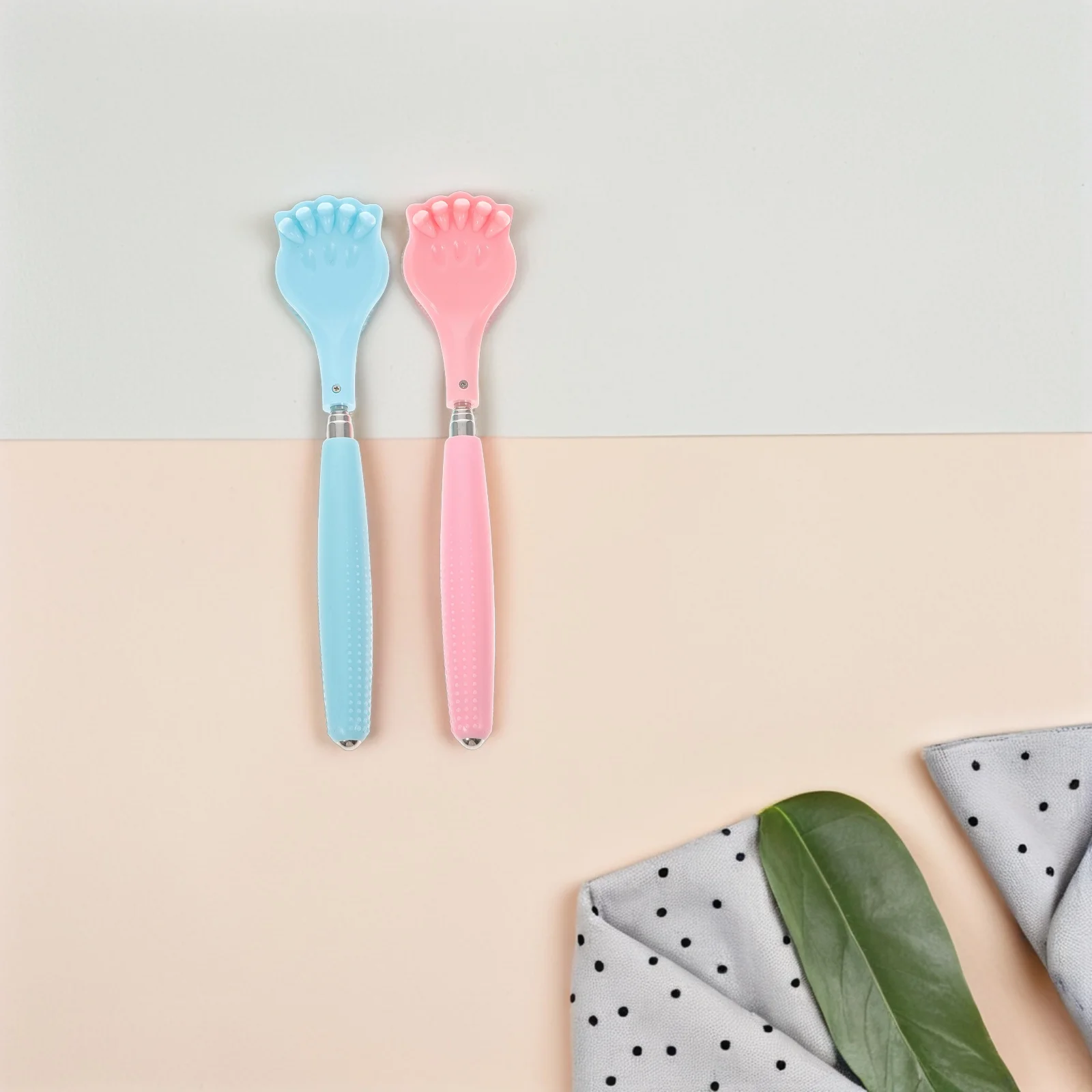 

4 шт. выдвижной скребок для спины с когтями, портативный ручной массажер, инструмент для взрослых, путешествий, домашнего использования, телескопическая царапина для спины