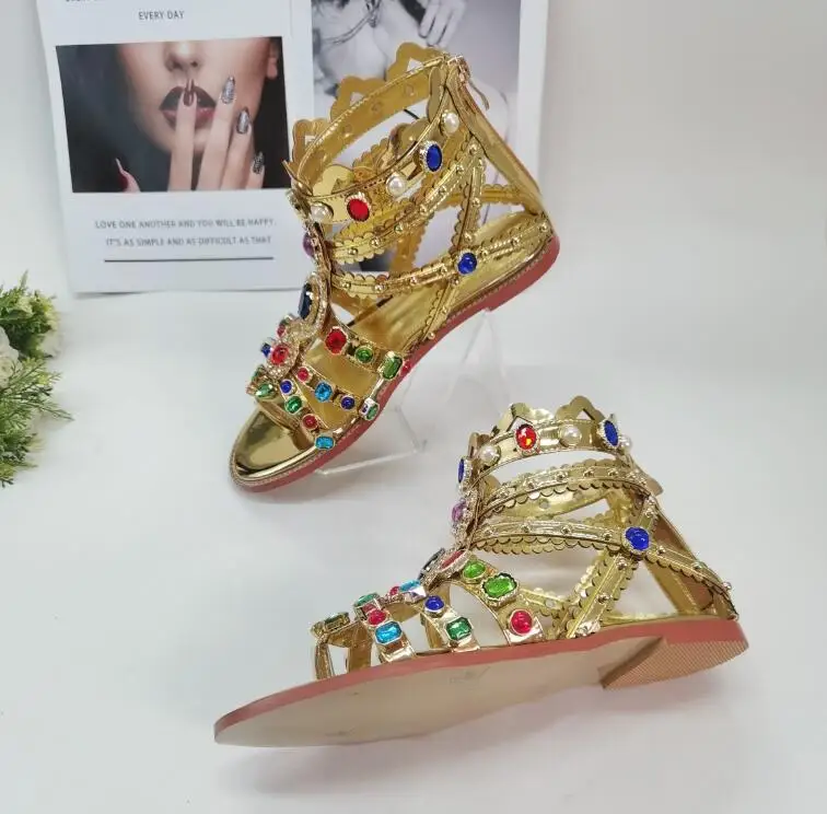 Boots Sandal 2023 INS Hot Fashion Ladies Amazing Party Shoes Flat Zip Close Gold Leather Gemstone Crystal Decoration Sapatos