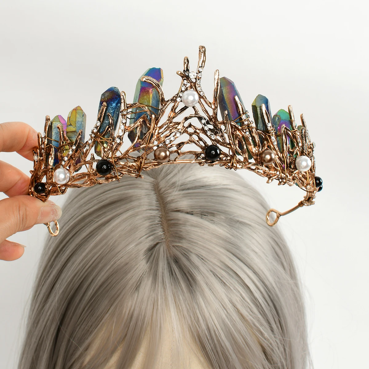 Ametista naturale WhiteCrystal Fluorite Mermaid Crown Fashion Colorful CrystalVintage MetalCrown accessori per capelli donna