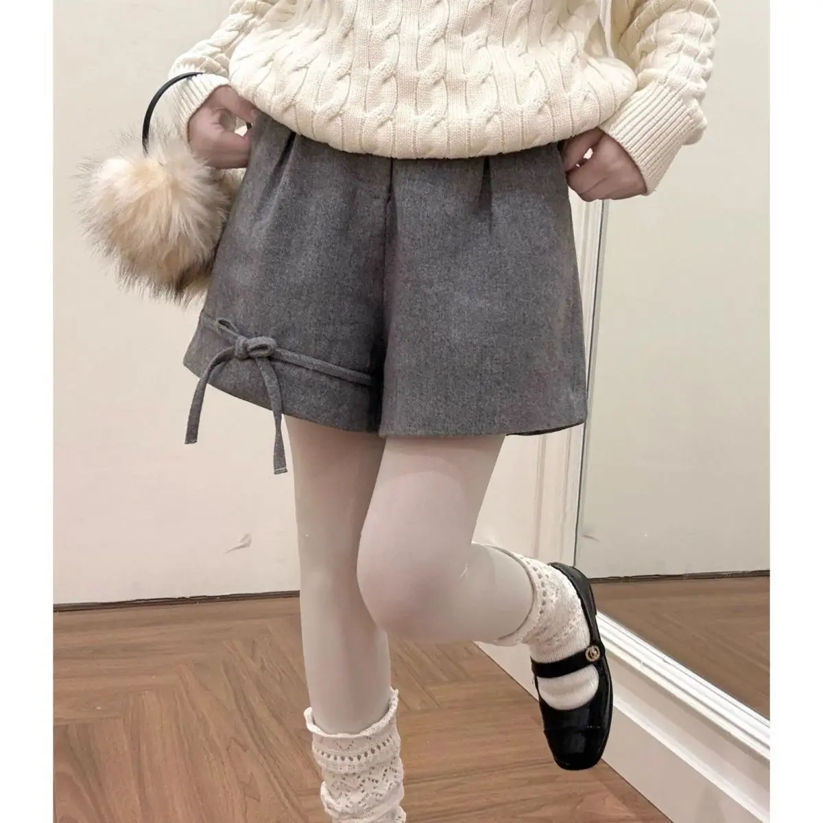 

Japan Sweet Girly High-Waisted Slim And Versatile Gray Bow Shorts And Casual Pants 2025 Autumn And Winter