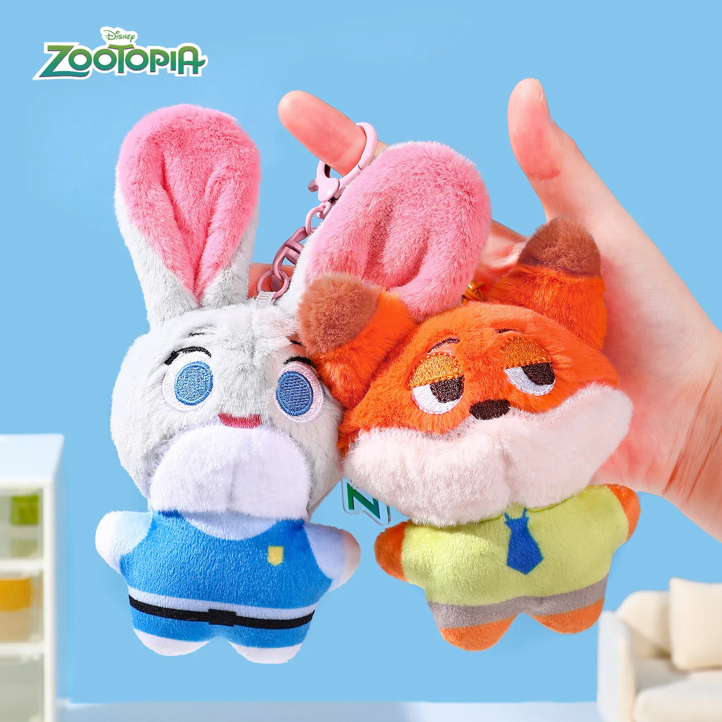 قلادة حقيبة دمية Miniso الأصلية Zootopia Judy Fox Nick للنساء من القطيفة على شكل دمية صرير