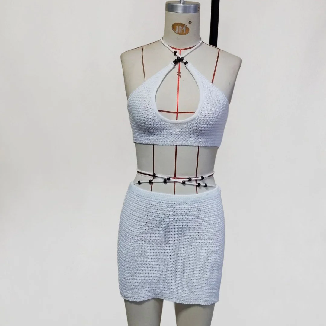 Ausgeschnittenes Halterneck-Häkel-Strick-Zweiteiler-Set, Tunika, Strand-Cover-up, Strandkleid, Strandmode, Damen V8229 – Detail 6
