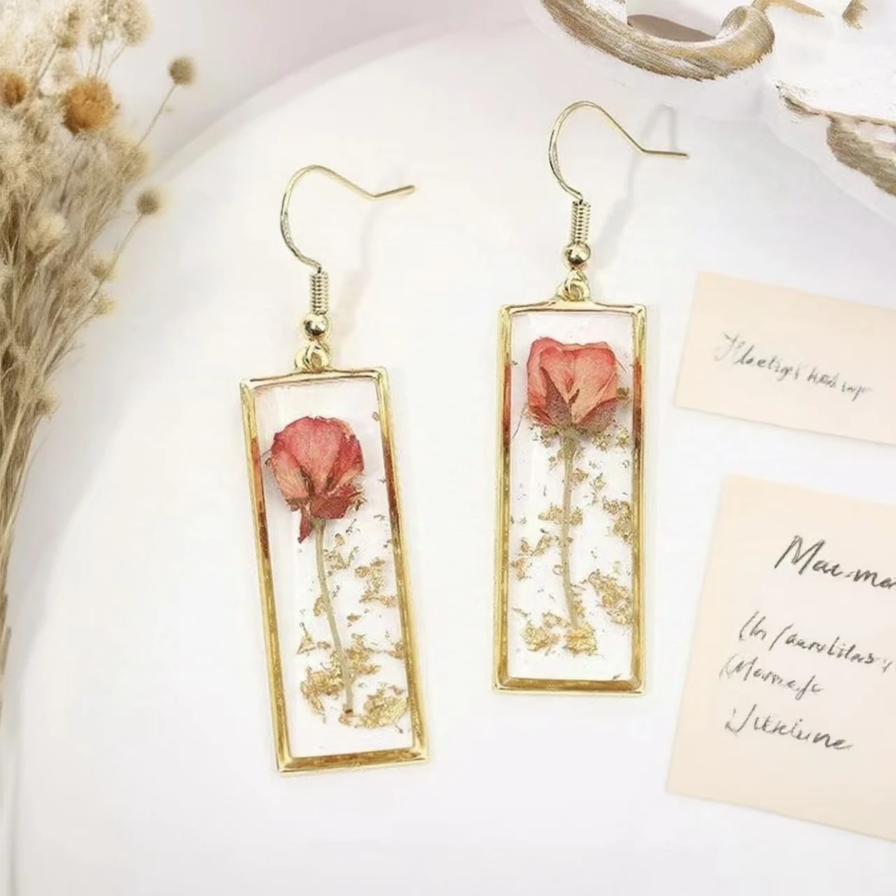 

Серьги с натуральным настоящим цветком, ручная работа, серьги с прессованными цветами из эпоксидной смолы, элегантные геометрические серьги с сушеными цветами, оптовая продажа