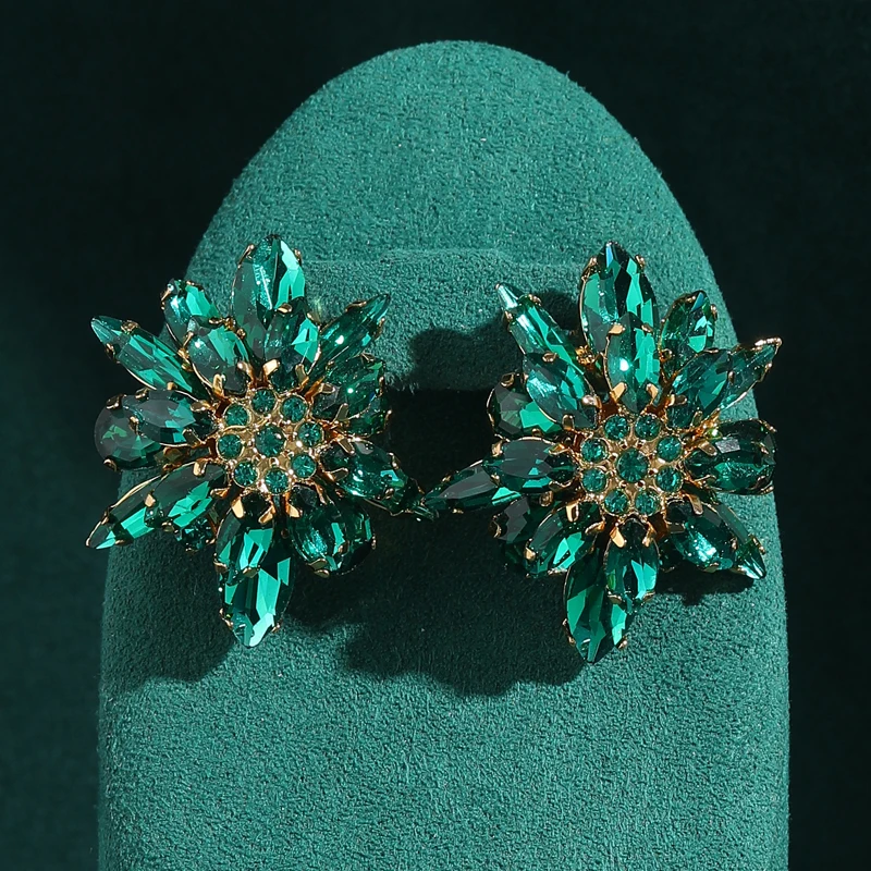 

Vintage Floral Flower Earrings For Woman Petals Emerald Green Crystal Rhinestone Accessories Christmas Jewelry Trend 2025 New