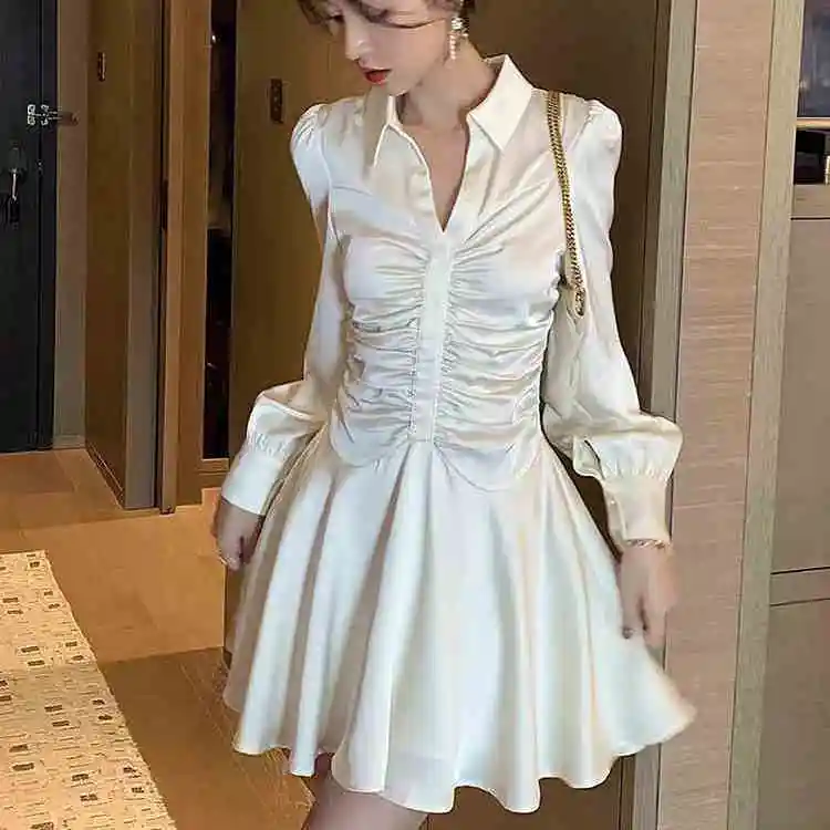 

French fashion design long-sleeved dress women's 2026 spring new pleated thin short skirt vintage dress