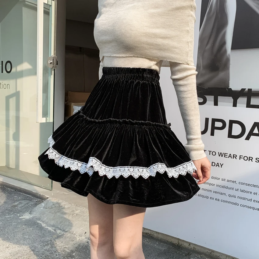 Golden velvet half body skirt for women Spring and Autumn 2023 new high waisted drape A-line skirt retro slim velvet cake skirt