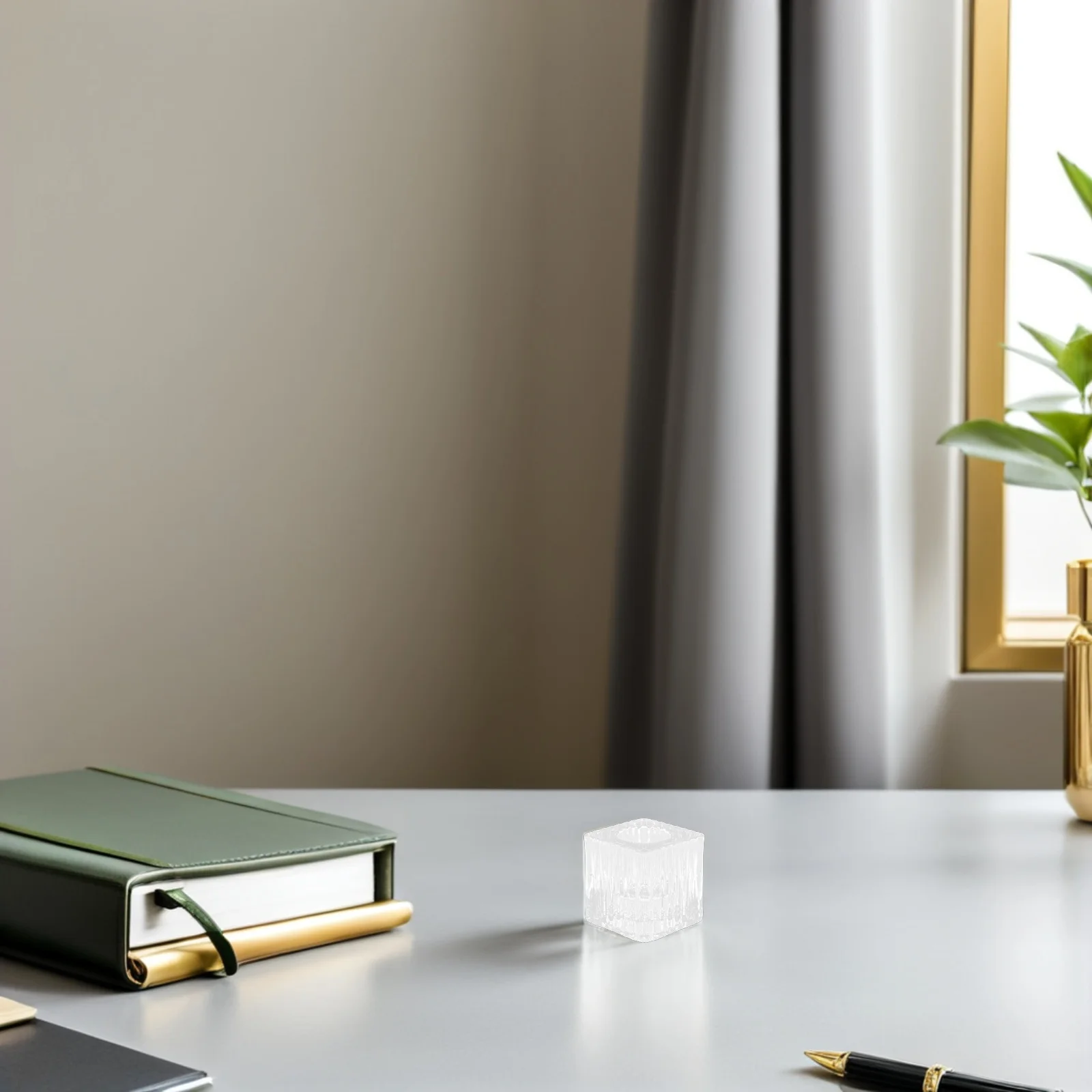 

4Pcs Elegant Clear Crystal Candlestick Holders Striped Glass Holder Stands Wedding Banquets Dinner Party Festival