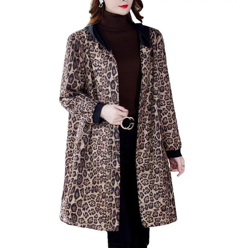 Imagem -05 - Cardigan Midi com Capuz Leopardo Impresso Manga Comprida Grossa Retalhos Soltos Cabolsas de Botão Moda Outono e Inverno Novo 2023