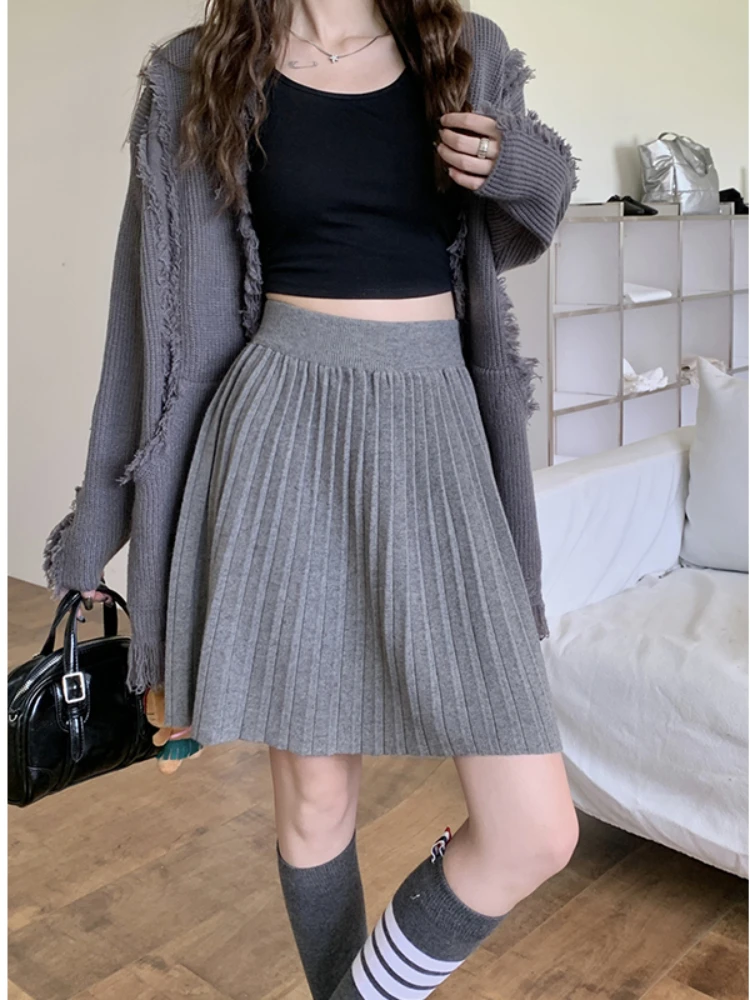 White Knitted Pleated Skirt Women Autumn Winter 2024 New High Waist Mini Skirt Lady\'s Fashion Korean Solid Women\'s Short Skirts