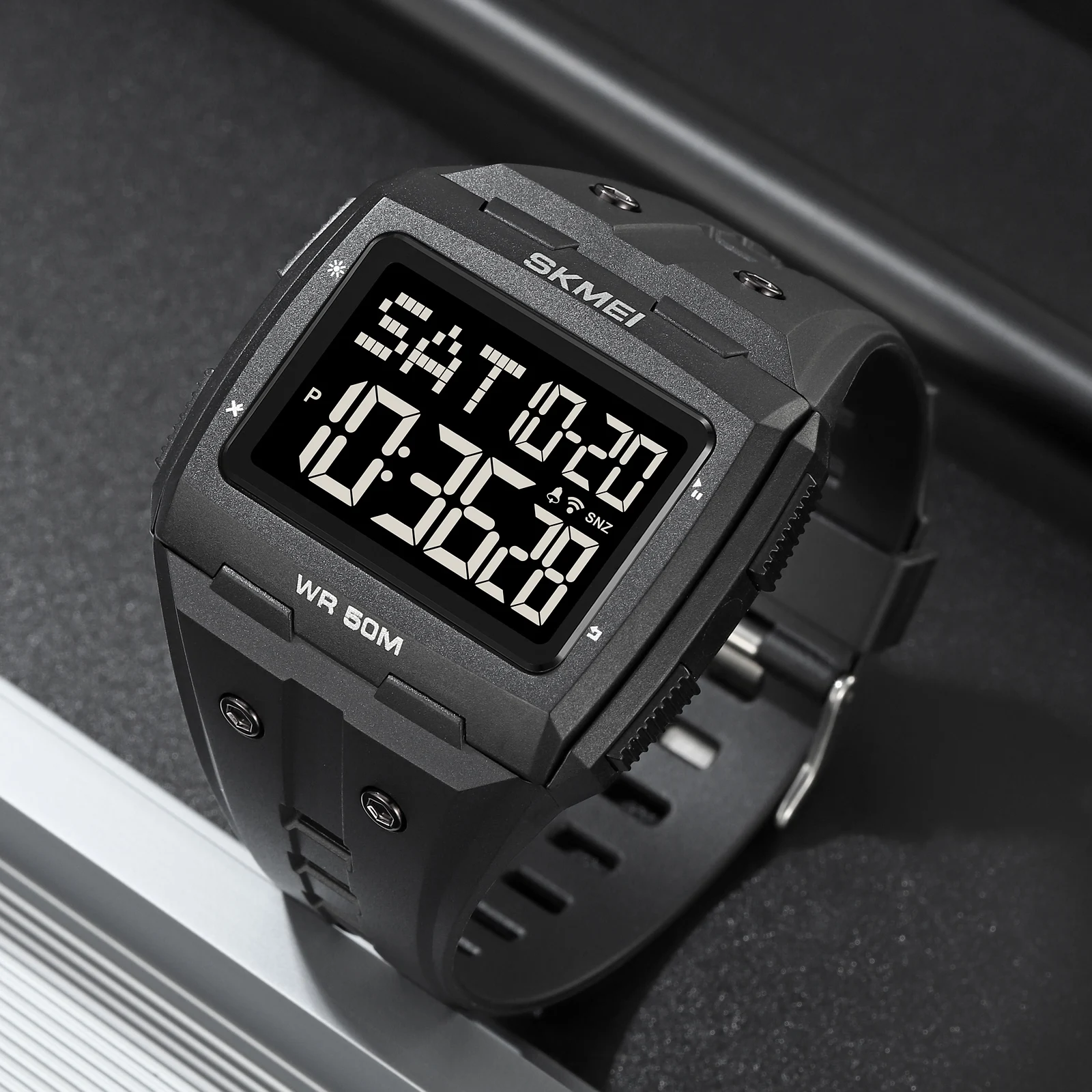ساعة يد رقمية مقاومة للماء من SKMEI-Men ، ساعة توقيت بضوء خلفي ، ساعات رياضية للعد التنازلي للذكور ، ساعة منبه ، أو 5 بار