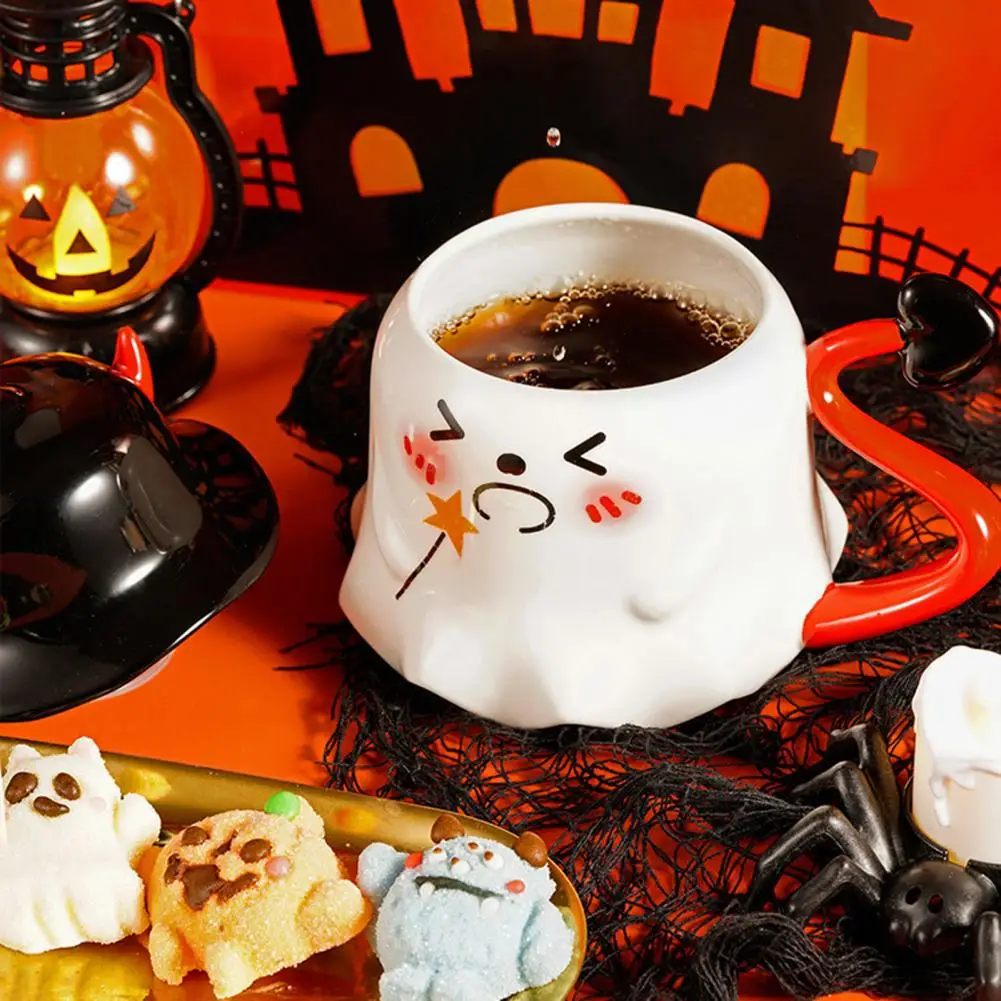 

Halloween Ceramic Ghost Mug With Lid, Cute Little Ghost Hat Mug Coffee Cup For Home Decoration, Holiday Party, Tea Cup, Gift