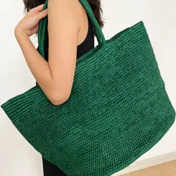 New Large-capacity Hand-woven Handbag Suitable for Beach Vacations. A Lightweight and Versatile Crossbody Bag Over The Shoulder