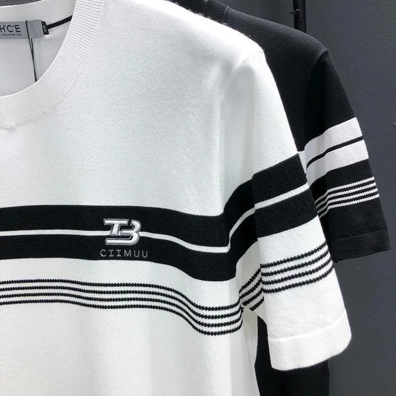 Summer New Fashion Simple Short Sleeved T-shirt Men's Korean Casual Versatile Printed Striped Embroidery Letter Round Neck Top