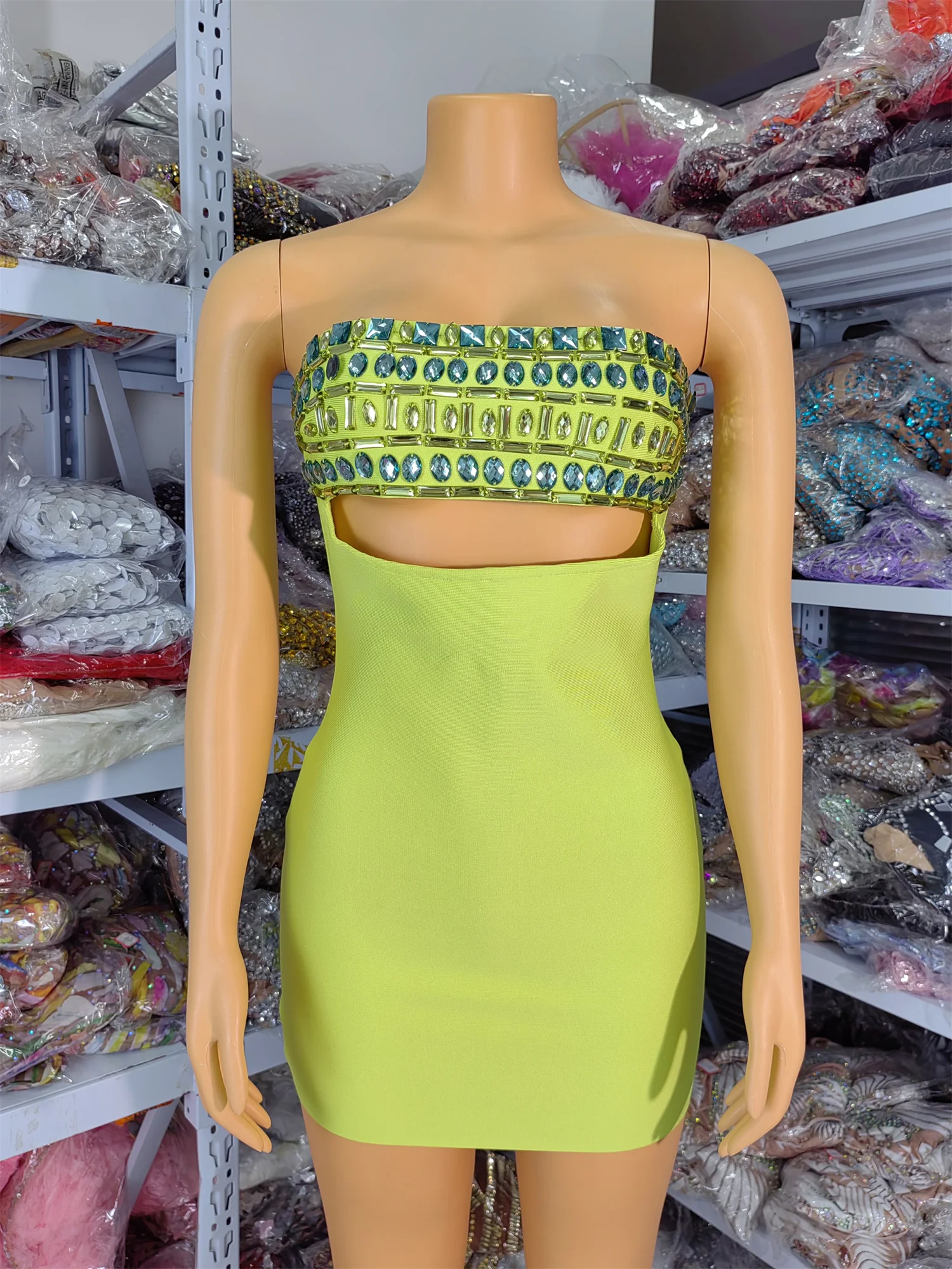 

Women's Summer Dress 2025 Green Strapless Crystal Bustiter Cut Out Bodycon Mini Elastic Bandage Dress Evening Club Party