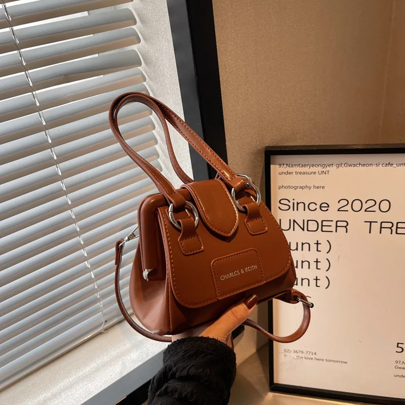 bags for women 2022 new luxury handbags bolso replica Fashion Retro Handbag Female Shoulder Bag Mini carrying shoulder bag