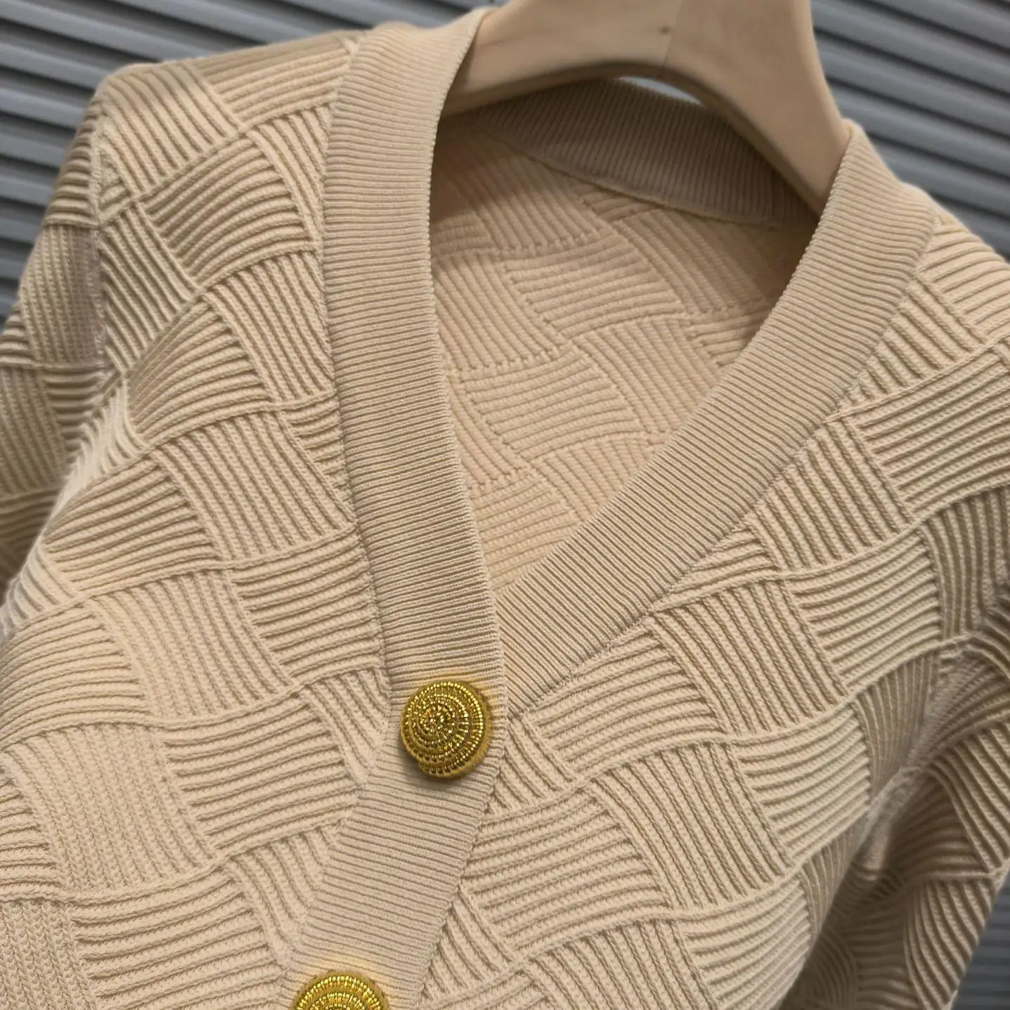 سترة صوفية محبوكة مفتوحة منسوجة من V-Ne إصدار راقي، متعددة الاستخدامات، طويلة بطول Sve ort للنساء...