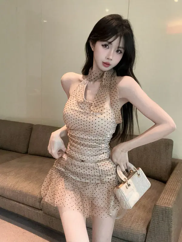 

Sexy Polka Dot Halter Top And Skirt Two Piece Set Comfortable Cotton Short Sleeve Women's Fashion Set for Date And Autumn