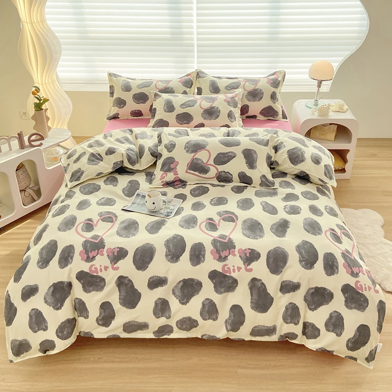 4PC Cool Grey Pink Leopard Print Bedding Set, Soft Breathable All-season Bedding for Girly Bedrooms & Homestays