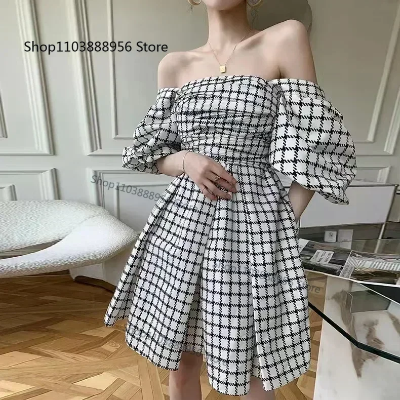 

French Vintage Gentle Style Dress for Women, Square Neck, High Waist Bubble Sleeve, Plaid Princess Dress, Small Puff, Summer