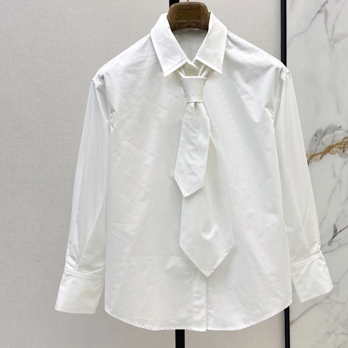 2026 High Quality Women Point Collar Detachable Tie Loose Long Sleeve White Cotton Shirt lyt2672390