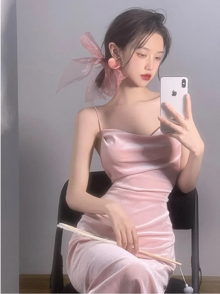 

2025 Hot Sexy Korean Women Robe Sweet new Summer Hot Sexy Bright Pink Maxi Dress Long Tank Camisole Robe Low Cut