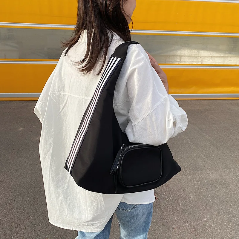 Sac en nylon grill noir initié, sac sous les ati elles à la mode et décontracté, sac fourre-tout simple et polyvalent