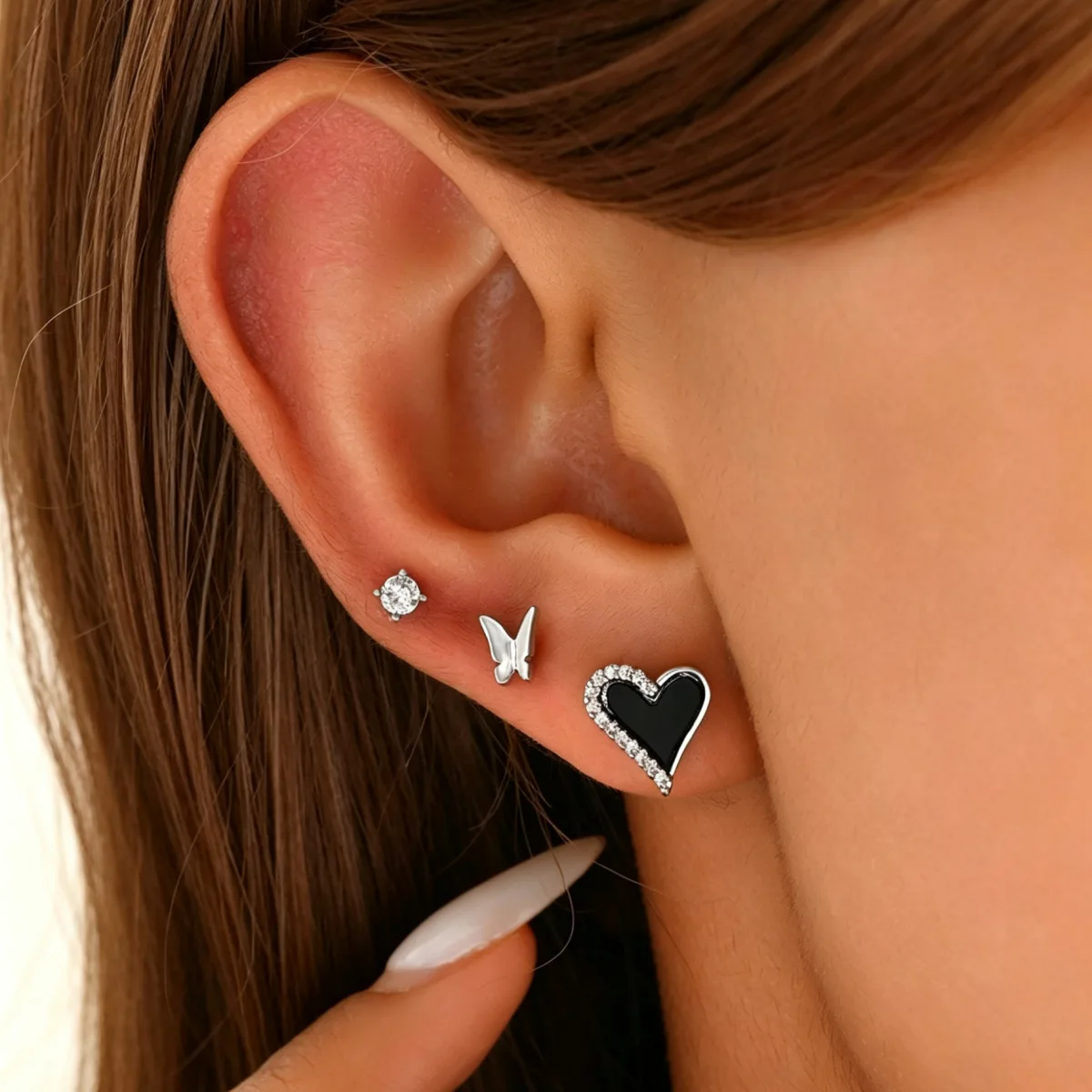 Fashion cold wind love sweet cool black love diamond stud earrings feminine exquisite temperament earrings