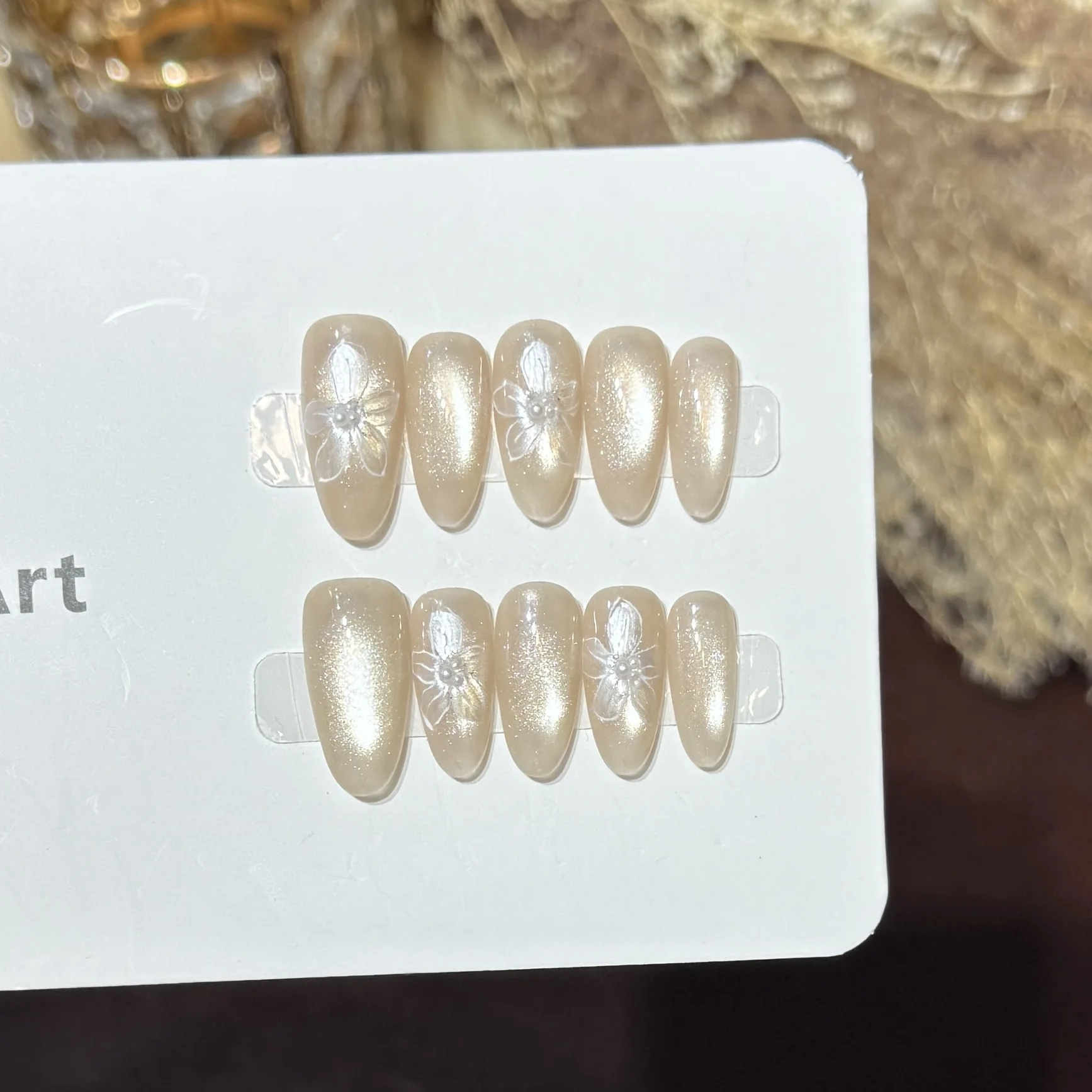10pcs Handmade Medium Oval Press On Nails Nude Cat Eye 3D Carving Flower Design Sweet Fake Nails Wearable Nails Art Tips Girls