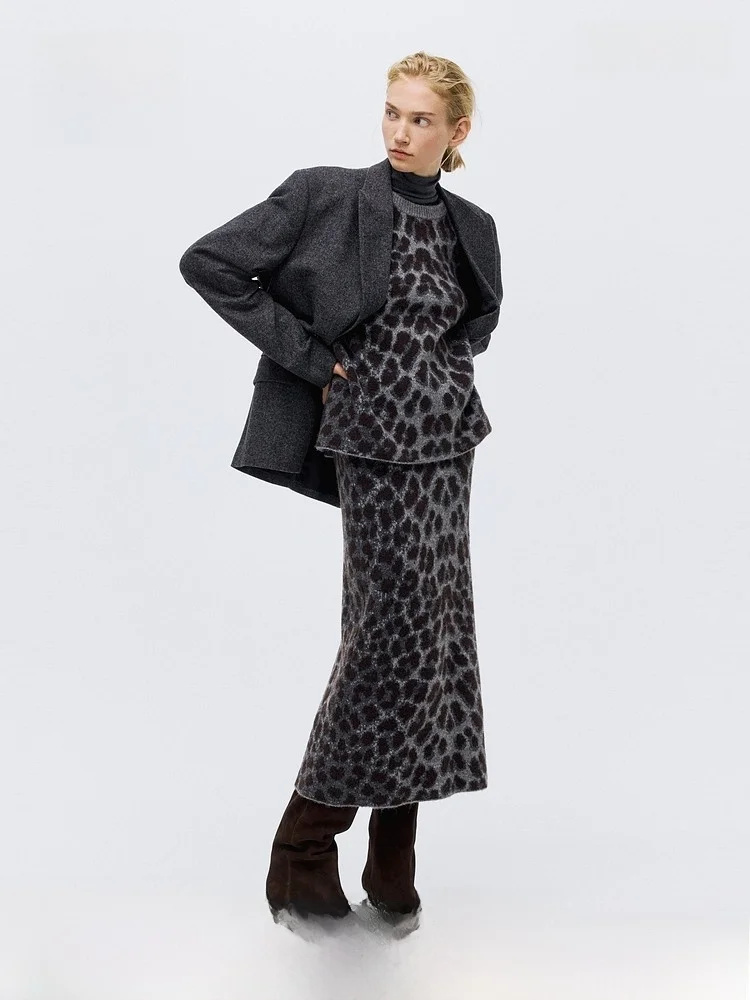 

Женская вязаная юбка H&M с цветочным узором, весна, высокая талия, облегающий крой, повседневная, из смесовой ткани (шерсть, полиэстер, спандекс, акрил)