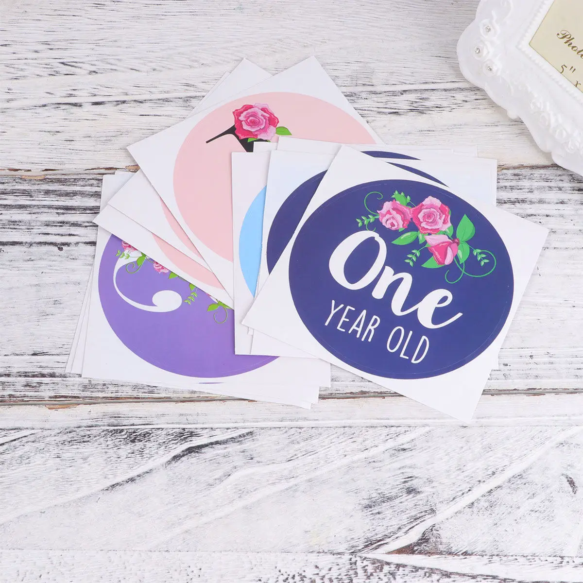 

12pcs Stickers Monthly Newborn Flowers Infant Stickers Photography Props Cute Safe Month Sticker For Infant Reusable