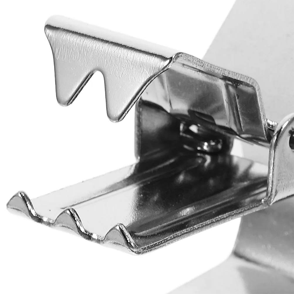 4Pcs Rug Clips Heavy Duty Metal Silver Finish for Hanging Curtains Rugs Tapestries Slip Resistant Corner Gripper Holder