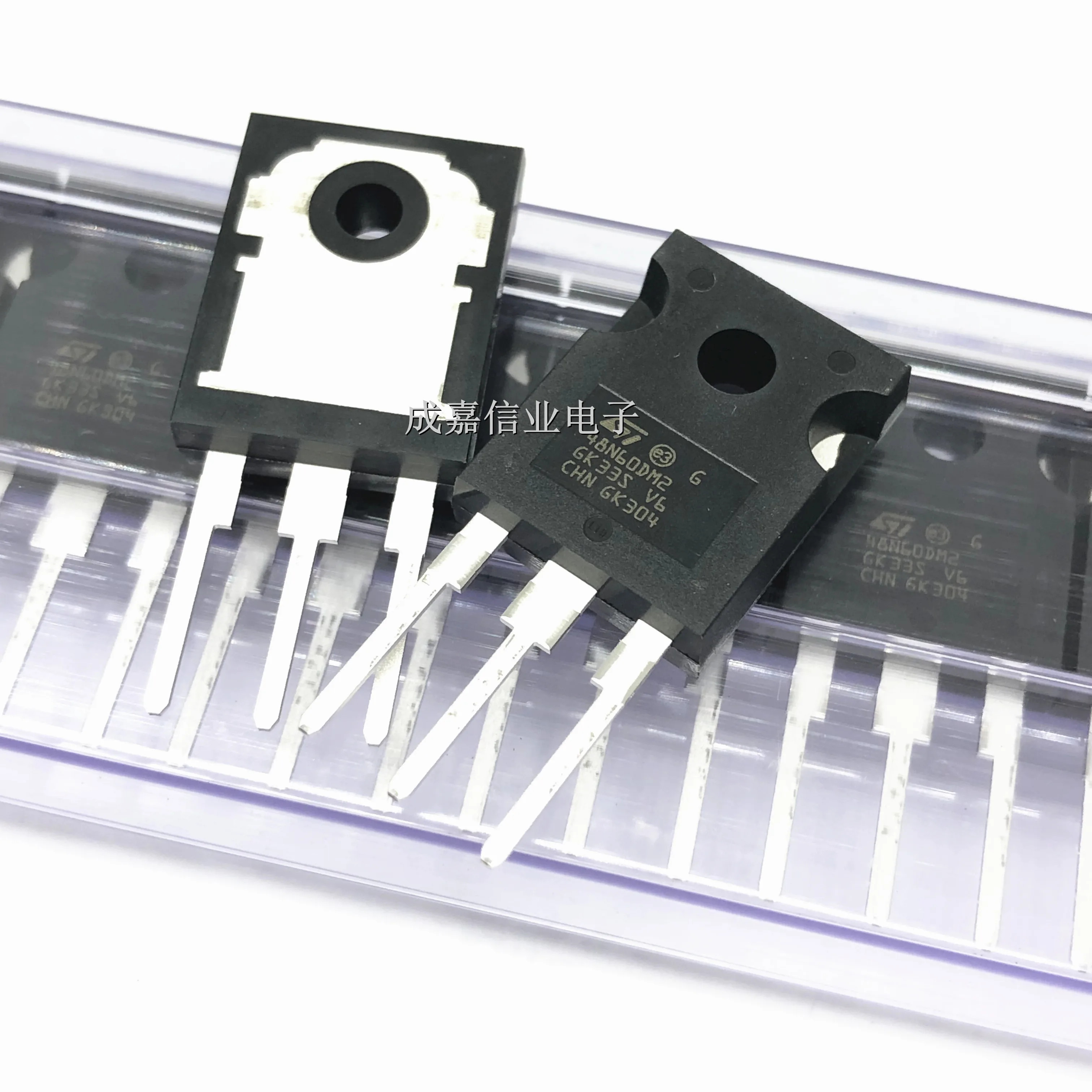 

10pcs/Lot STW48N60DM2 TO-247-3 48N60DM2 N-Channel MOSFETs 40A 600V 65mOhms Operating Temperature:- 55 C-+ 150 C